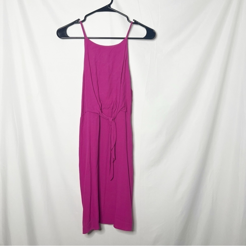 New with tags Tart Collection Fuchsia Tie Front Sleeveless Dress Size Small